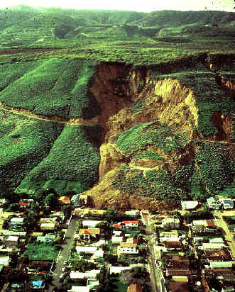 Escorregamento Circular - Califrnia, 1995